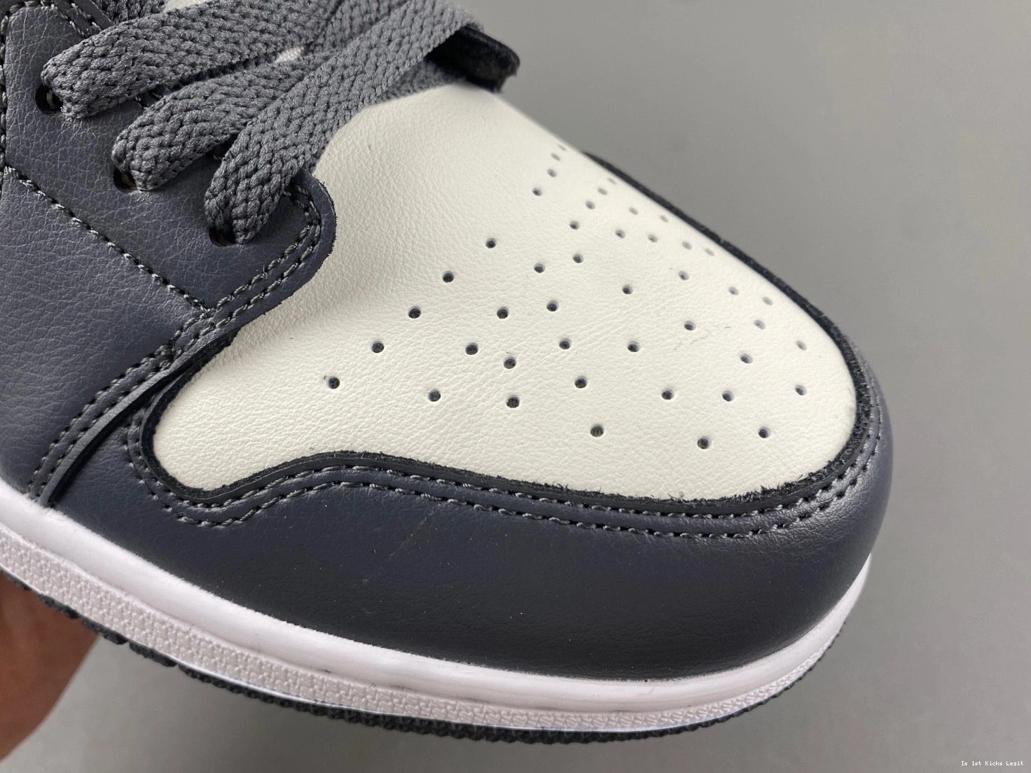 Dark Jordan 1 Grey Low (Women's) DC0774-102 - 1211